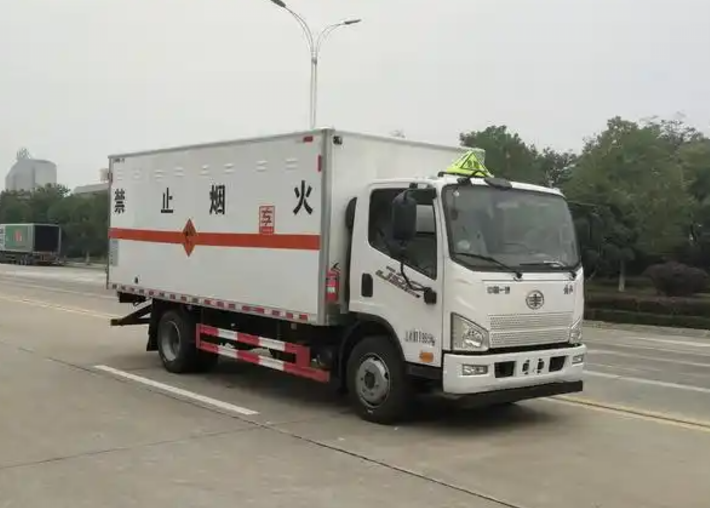 射洪爆破器材运输车可以上高速吗？